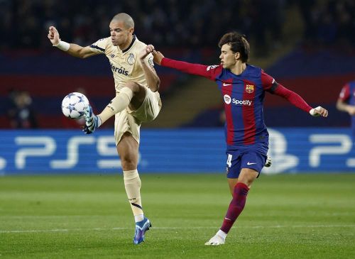 Joao Felix đối đầu "lão tướng" Pepe của đội bóng nước nhà