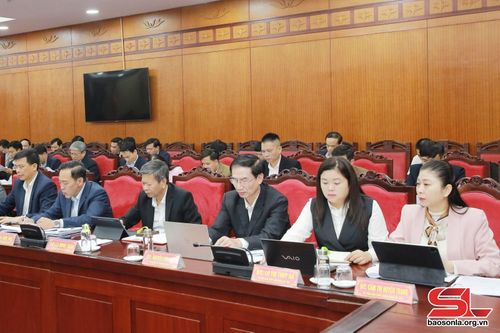 Các đại biểu dự hội nghị.