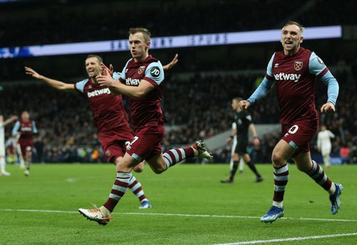 West Ham trừng phạt sai lầm của Tottenham