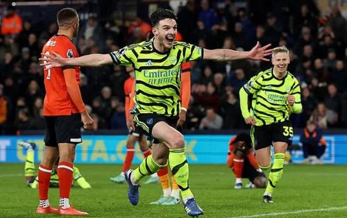 Arsenal đang bay cao trên đỉnh bảng xếp hạng, Ảnh: DM