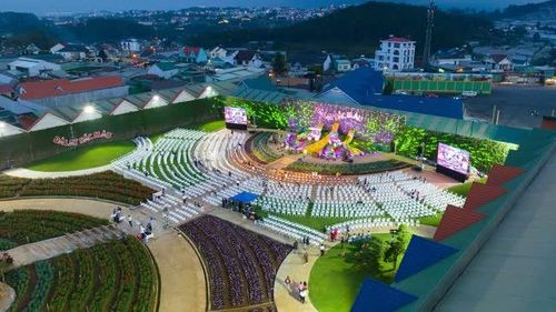 Toàn cảnh Làng hoa Vạn Thành - TP Đà Lạt