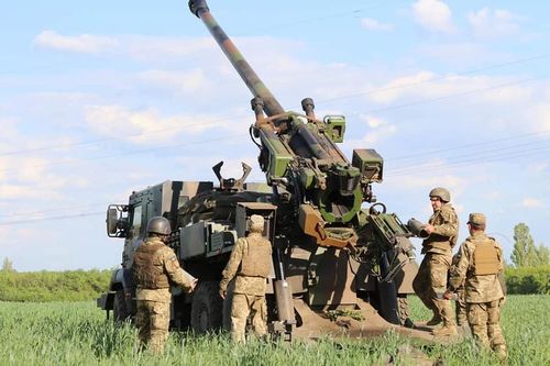 Hiện tại Quân đội Ukraine đã đưa vào sử dụng một loại pháo tự hành bánh lốp khác cũng được đánh giá rất cao về tính năng kỹ chiến thuật đó là Archer của Thụy Điển, ưu nhược điểm của vũ khí này sẽ sớm xuất hiện trên các phương tiện truyền thông.