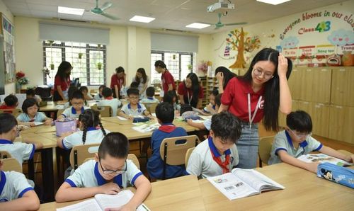 Học nâng cao để tham gia các kỳ thi học sinh giỏi, tốt nghiệp, xét tuyển đại học hoặc học phụ đạo đối với học sinh học yếu. Ảnh: Thế Đại
