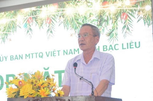 Bí thư Tỉnh ủy Bạc Liêu Lữ Văn Hùng phát biểu tại buổi họp mặt.