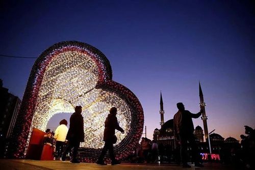 Trang trí đón năm mới tại thủ đô Istanbul của Thổ Nhĩ Kỳ.