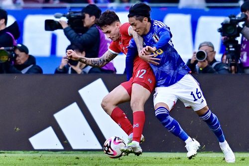 Nhật Bản vừa "khởi động" thắng Thái Lan 5-0