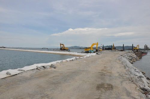 Thành phố sẽ kêu gọi các doanh nghiệp lớn trong lĩnh vực giao nhận vận tải trọn gói tích hợp quốc tế đặt tổng kho tại cảng Liên Chiểu đang xây dựng.