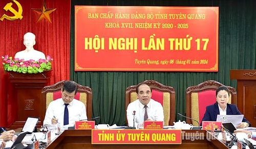 Các đồng chí Thường trực Tỉnh ủy chủ trì hội nghị. Ảnh: Thanh Phúc
