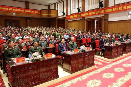 Các đại biểu tham dự hội nghị.