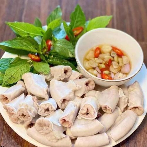 Người bệnh bệnh gout cần hạn chế những thực phẩm như nội tạng động vật...