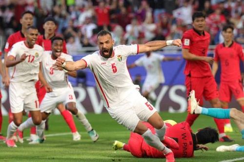 Yaman Al Naimat tác giả bàn thắng nâng tỉ số lên 2-1 cho Jordan. Ảnh: Getty