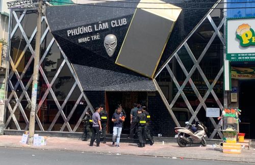 Quán bar Phương Lâm trưa 21/1. Ảnh: Lê Trai