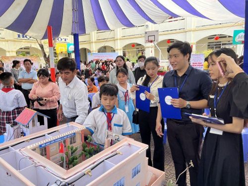 Ngày hội có sự đồng hành của KDI Education và Steamcamp.
