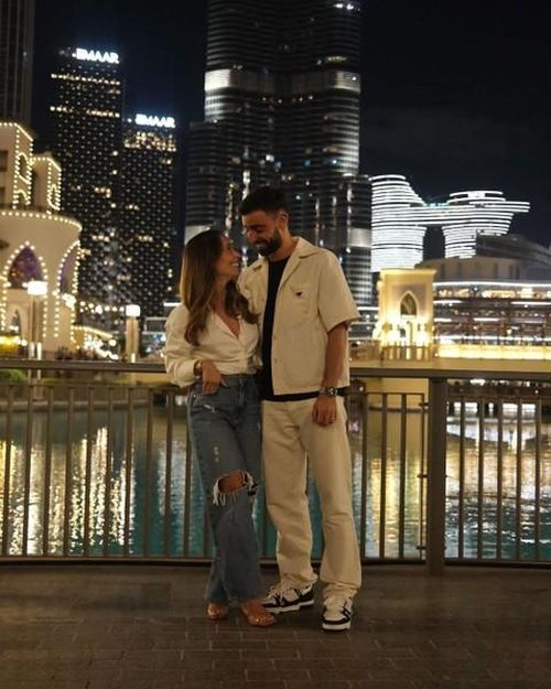 Bruno Fernandes đi chơi cùng vợ Ana Pinho.