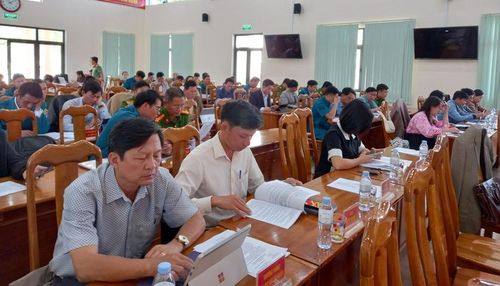 Các đại biểu tham dự tại hội nghị. Ảnh: K.P