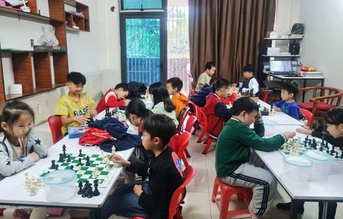 CLB cờ vua Sơn Tây luôn là điểm hẹn của nhiều em nhỏ đam mê cờ vua.