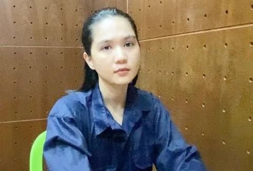 'Nữ hoàng nội y' Ngọc Trinh chuẩn bị hầu tòa.