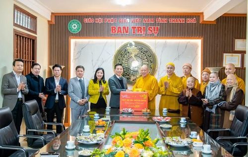 Đoàn công tác Tỉnh ủy Thanh Hóa chúc Tết Ban Trị sự GHPGVN tỉnh tại chùa Đại Bi 