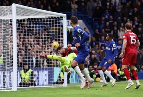 Thiago Silva gỡ lại một bàn cho Chelsea ở phút 86, chung cuộc họ thua 2-4.