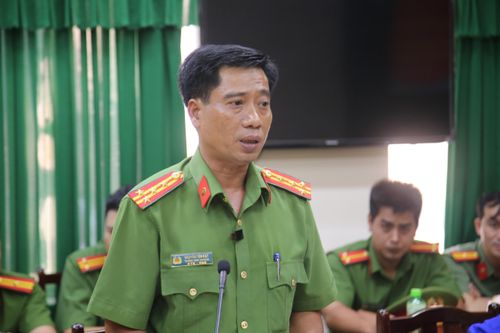  Đại tá Nguyễn Tiến Đạt, Trưởng Công an quận Bình Thạnh phát biểu tại buổi lễ 