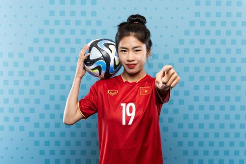 Hai tháng sau SEA Games đáng nhớ, Thanh Nhã cùng tuyển nữ Việt Nam tham dự kỳ World Cup lịch sử. Dù thua cả ba trận ở World Cup nữ nhưng tuyển nữ Việt Nam đã để lại hình ảnh rất đẹp với bàn bè thế giới.