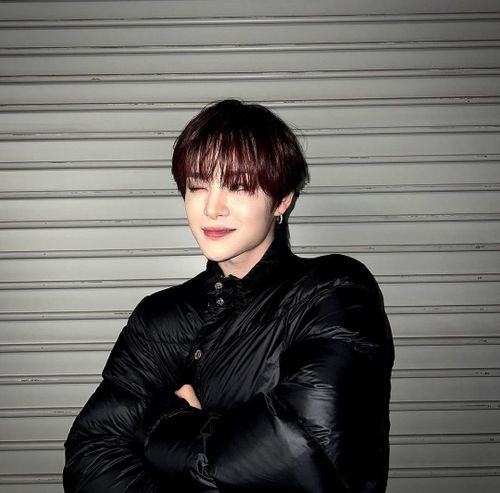 Jihoon đảm nhận vị trí main dancer nhưng giọng hát cũng rất ngọt ngào. Anh còn sở hữu khả năng đặc biệt - nín thở trong hơn 1 phút 30 giây.