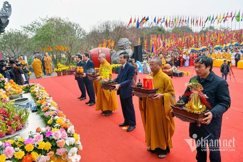 Chùa Bái Đính cổ được xây dựng cách đây hàng nghìn năm, là một trong những danh lam nổi tiếng của đất cố đô.