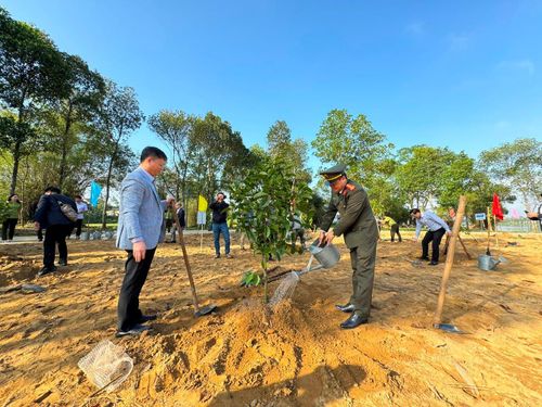 Tỉnh Thừa Thiên Huế tổ chức Lễ phát động “Tết trồng cây đời đời nhớ ơn Bác Hồ” năm 2024