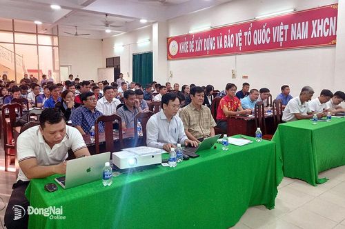 Các thành viên ban tổ chức, tổ giúp việc Hội khỏe Phù Đổng tỉnh và đại diện các đơn vị tham dự cuộc họp chuyên môn