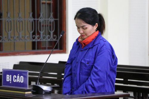 Bị cáo Phan Thị Hòa tại tòa