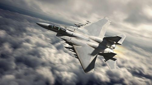 "Trên chiếc phi cơ tôi đang bay, mọi thứ bắt đầu tan chảy ở tốc độ khoảng Mach 2. Khung thân và động cơ có nhiều khả năng chịu tốc độ lớn hơn Mach 2,5, nhưng lớp sơn, ăng ten... lại là một câu chuyện khác", phi công thử nghiệm F-15 cho biết.