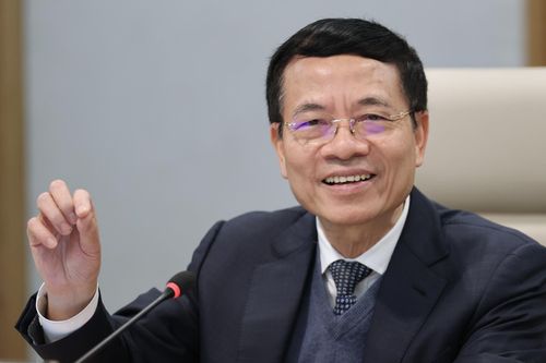 Bộ trưởng Nguyễn Mạnh Hùng nhấn mạnh, tỉnh Ninh Bình có khát vọng bứt phá vươn lên. (Ảnh: Lê Anh Dũng)