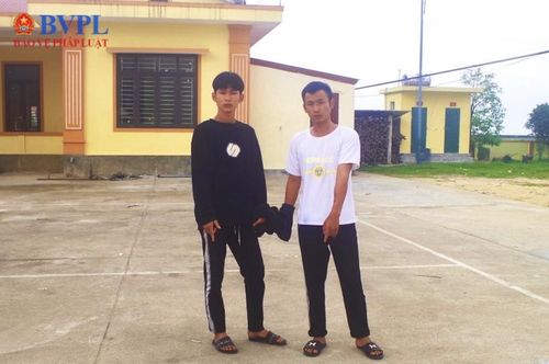 2 đối tượng Tiền và Hoàng.