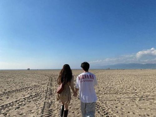 Sau khi chia tay Dawn khoảng hơn một năm, Hyuna thoải mái công khai chuyện tình cảm với Junhyung. Ảnh: Instagram hyunah_aa