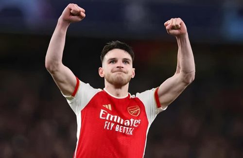 Arsenal giành chiến thắng nghẹt thở trước Porto.