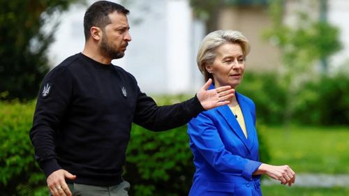 Tổng thống Ukraine Zelensky và Chủ tịch Ủy ban Châu Âu Ursula von der Leyen
