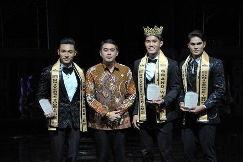 Một thí sinh chỉ cần hạ gục 7 đối thủ để đội vương miện nam vương. Ảnh Mister Universe Tourism. 