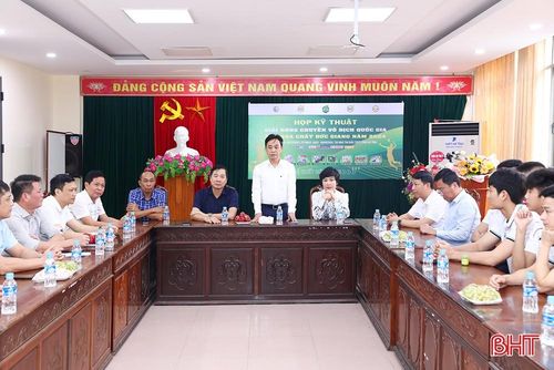 Phó Bí thư Thường trực Tỉnh ủy Trần Thế Dũng phát biểu chúc mừng Ngày Thể thao Việt Nam.