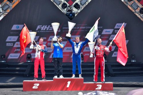Giải vô địch thế giới thuyền máy nhà nghề khép lại với chiến thắng cá nhân thuộc về Erik Stark