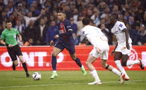 Trận này, các cầu thủ Marseille phong tỏa hoàn toàn Mbappe