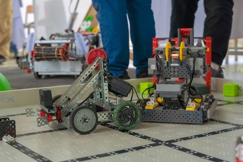 Là triển lãm khoa học tiêu biểu cho công nghệ ứng dụng - ngành có tầm ảnh hưởng lớn trong thời đại ngày nay.