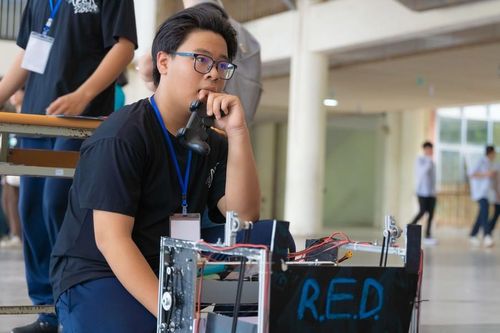 Trận chung kết được diễn ra trong 10 hiệp đấu.