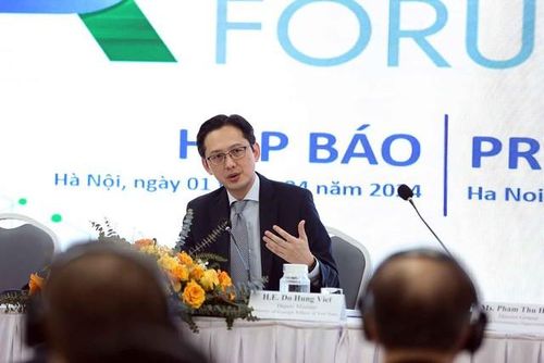 Thứ trưởng Bộ Ngoại giao Đỗ Hùng Việt phát biểu tại buổi họp báo - Ảnh: VGP