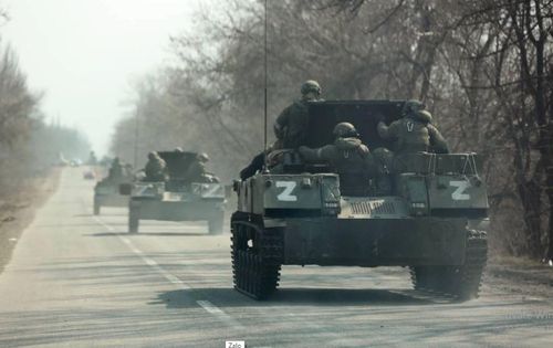 Trước hết, tín hiệu tiêu cực đầu tiên mà Ukraine phải đối mặt là việc Nga gia tăng áp lực quân sự đối với Ukraine. Theo thông tin từ Viện Nghiên cứu Chiến lược Quốc tế (IISS) của Mỹ, Quân đội Nga gần đây đã tiến hành cuộc tập trận quân sự quy mô lớn ở khu vực biên giới Ukraine, thể hiện sự răn đe của Nga.