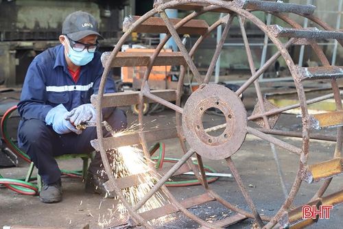  Bắt đầu từ quý II/2024, cộng đồng doanh nghiệp, hợp tác xã, hộ kinh doanh cá thể đẩy mạnh sản xuất kinh doanh. 