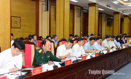 Các đại biểu dự hội nghị.