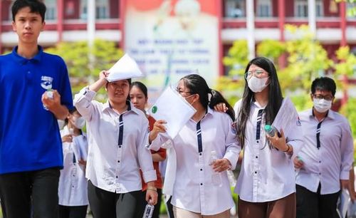 Trong mùa tuyển sinh năm nay, TP Vinh đã tăng thêm 15 lớp 10 công lập, với gần 700 chỉ tiêu.