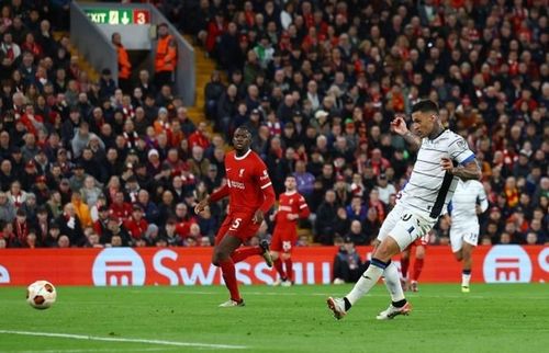 Cựu tiền đạo West Ham hoàn tất cú đúp bàn thắng vào lưới Liverpool ở phút 60.
