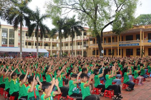 Các em thiếu nhi huyện Lạng Giang tham gia liên hoan Chiến sỹ nhỏ Điện Biên