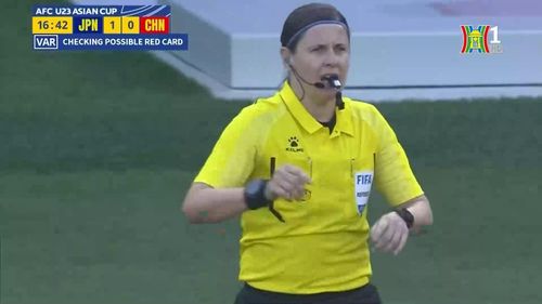 U23 Nhật Bản nhận thẻ đỏ vì đánh nguội cầu thủ U23 Trung Quốc